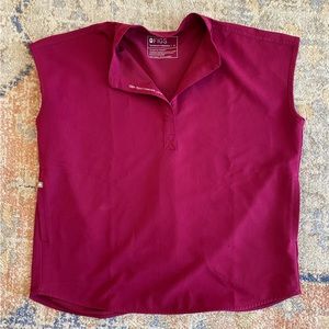 FIGS magenta set, size S.